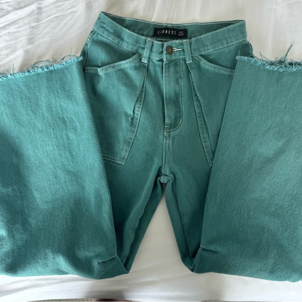 Lioness Miami Vice Pant in Green - Picture 7 of 7